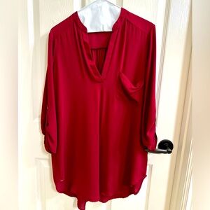 Medium Mambo Red Lush Perfect Roll Tab 3/4 Sleeve Tunic ❤️